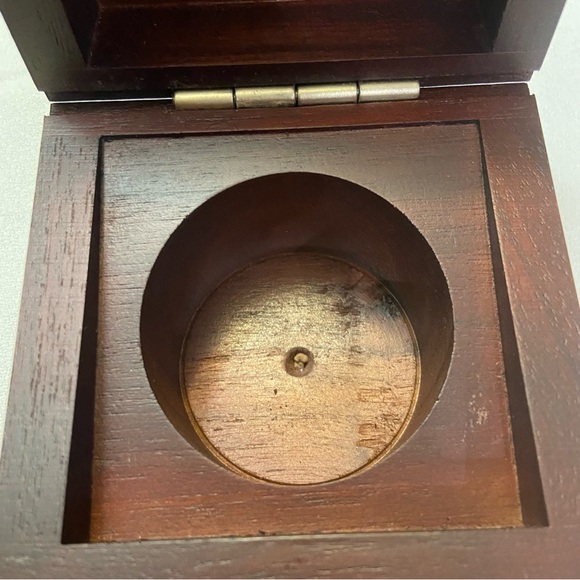 Jack Daniels Clock - Needs Battery - Picture 5 of 13